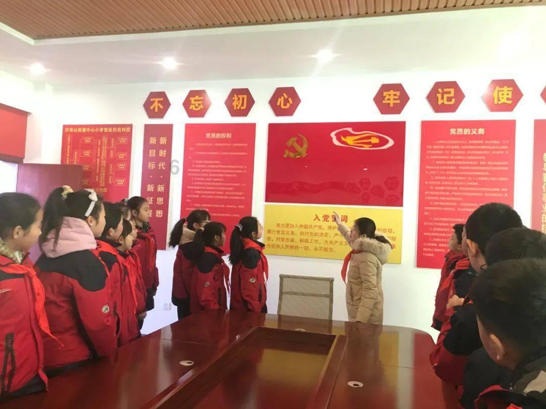 我在河南开一家湖南味的早餐十中晚餐的餐厅，想取一个洋气，好记，亲切，有数字，又大气的名字，麻烦大家游戏画面