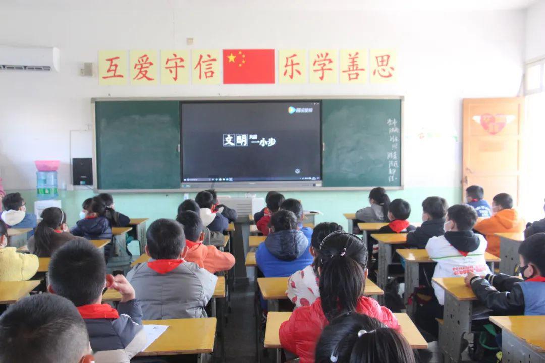 两会“她”声音 | 朴银花委员——打造“红色吉林”金字招牌