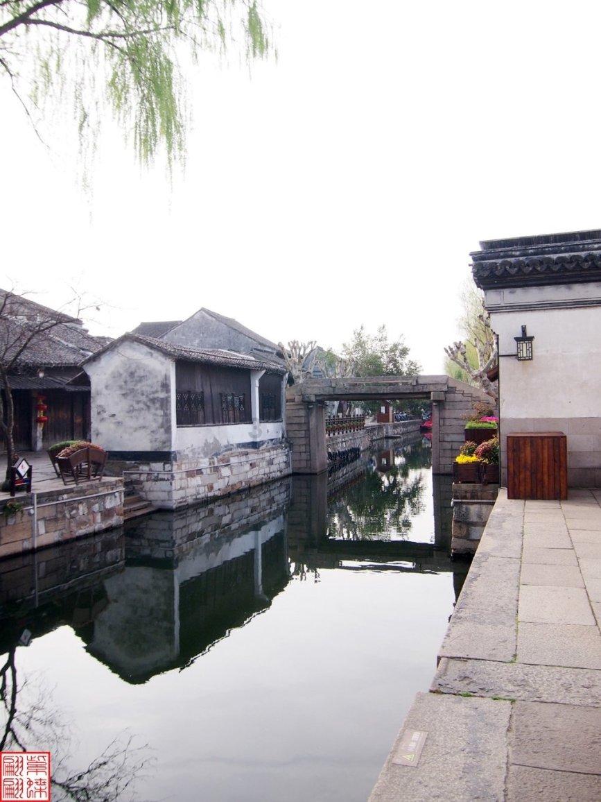 巧变同色