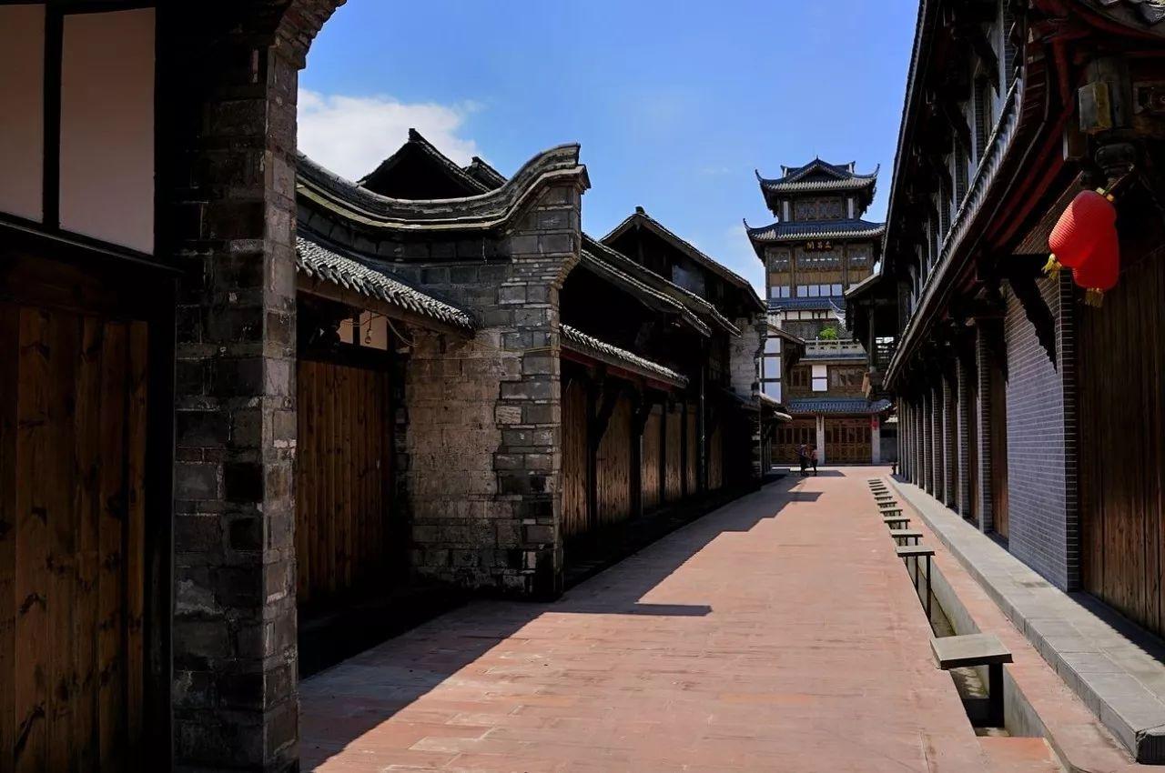 逃离遗弃的建筑3